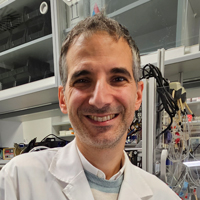 Bacteria que degrada DNT - Hablando con Científicos podcast - Cienciaes.com